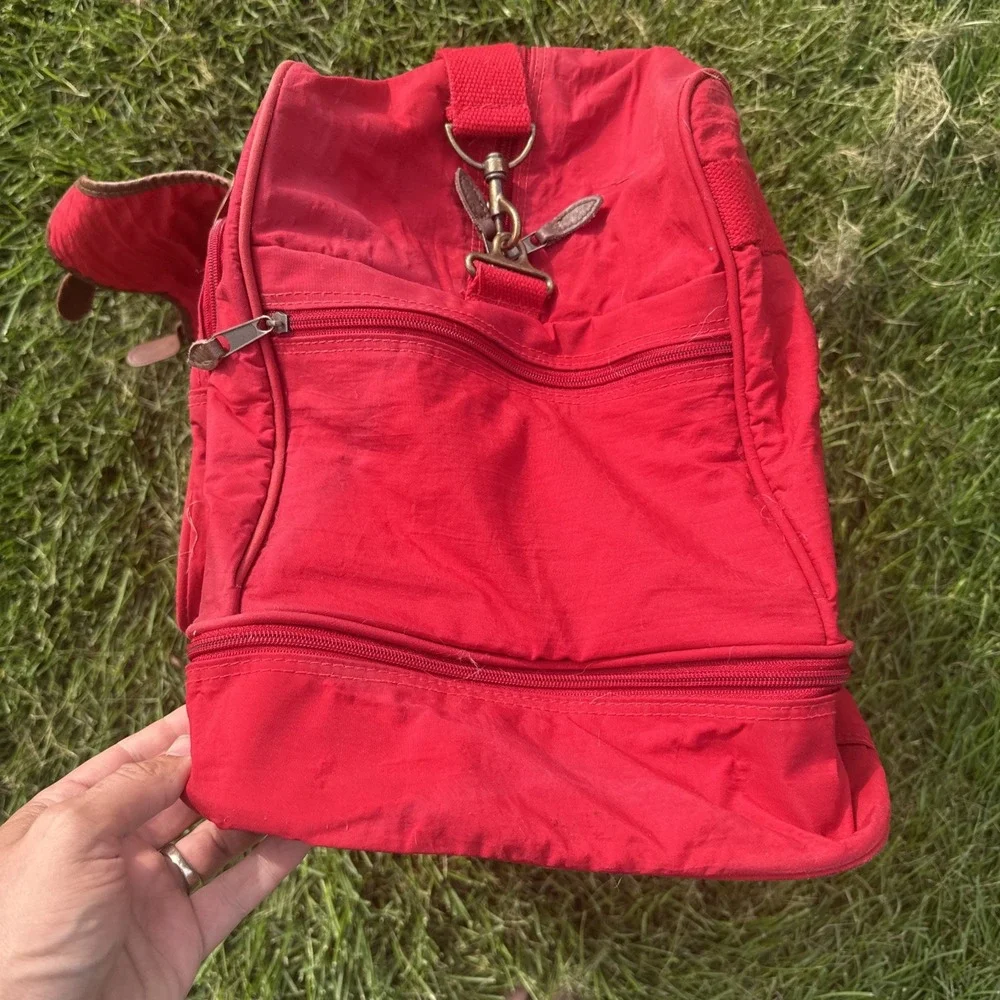 Vintage Marlboro Country Store Travel Duffle Bag Red Leather Straps Plaid Lined